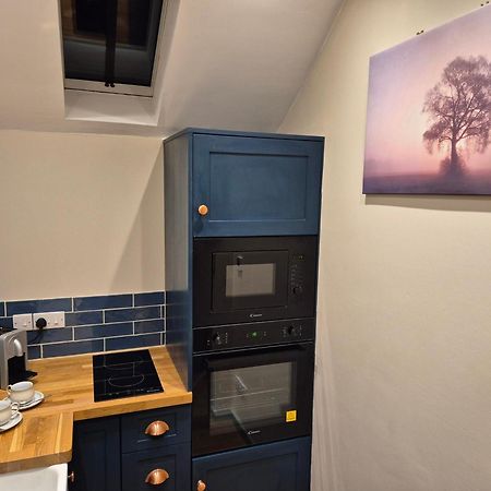 Charming 1 Bed Peak District Barn Conversion Foolow Экстерьер фото