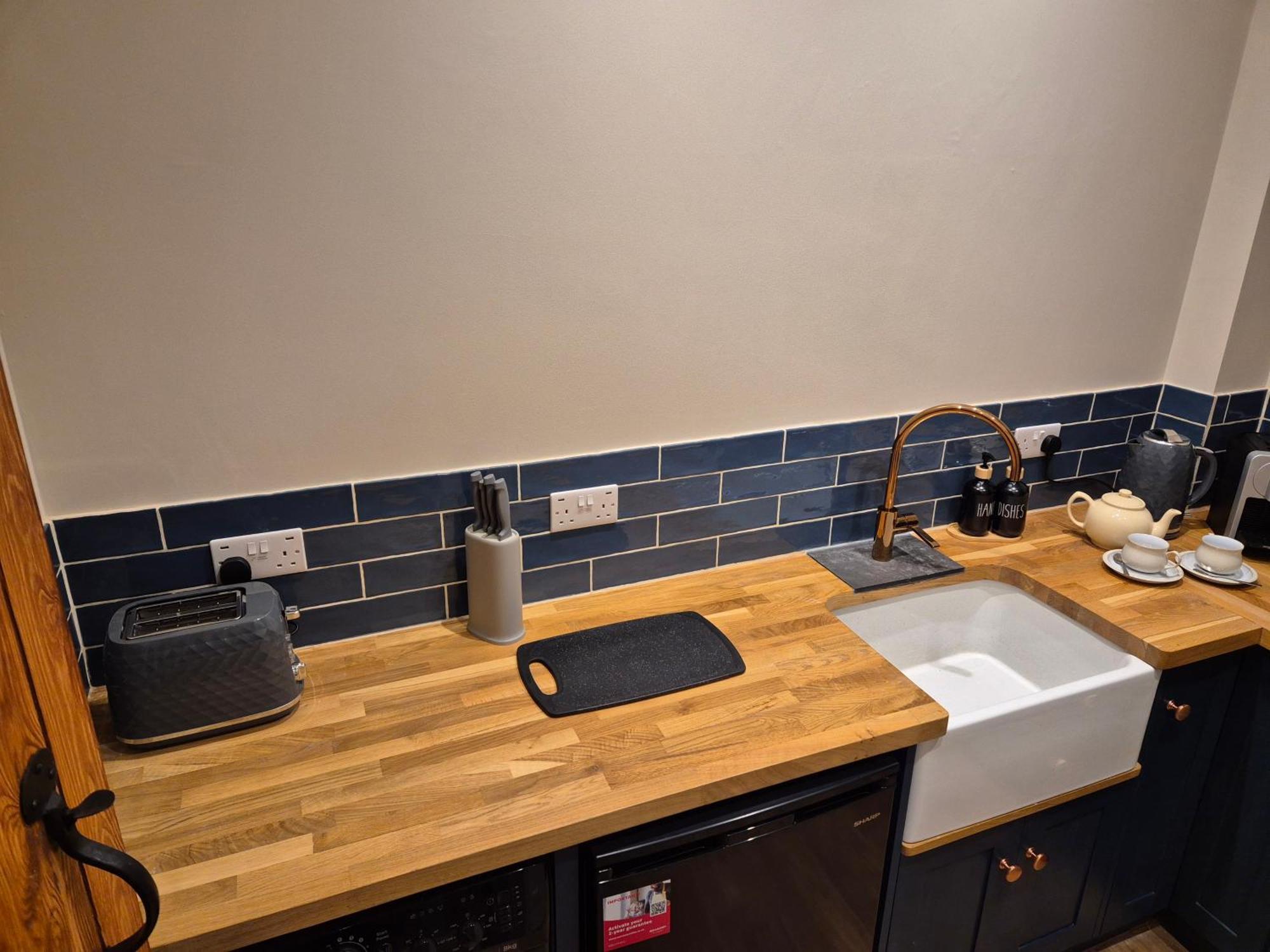 Charming 1 Bed Peak District Barn Conversion Foolow Экстерьер фото